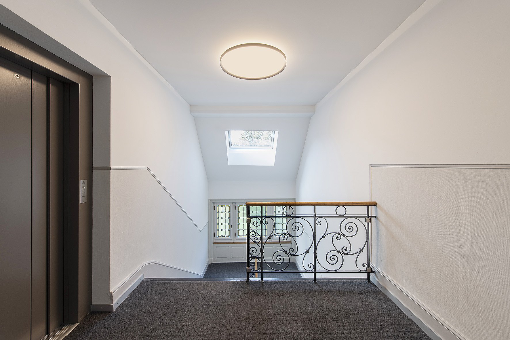 246.002 Toedistrasse 63 - Treppenhaus - web